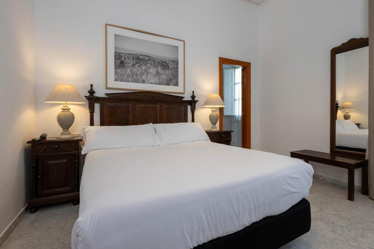 Hotel Tugasa Casa Palacio Medina Sidonia Екстериор снимка