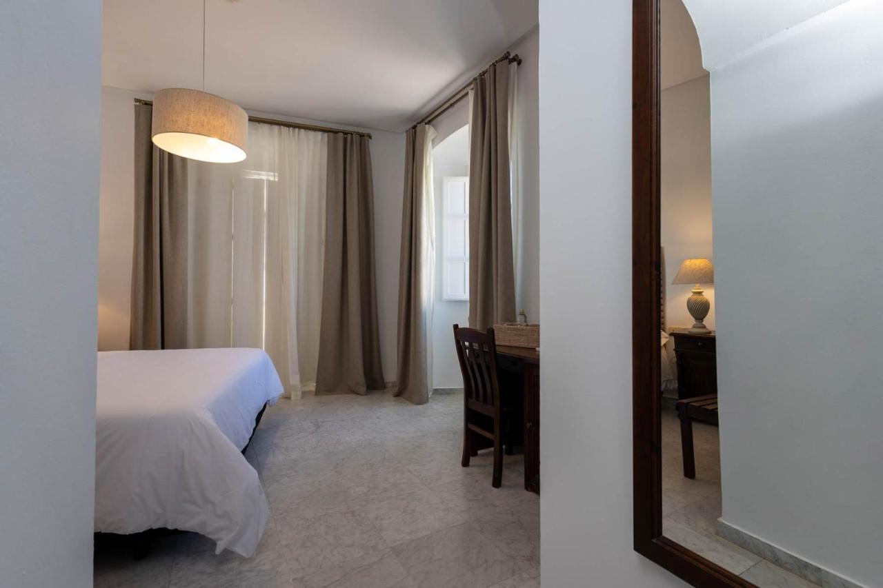 Hotel Tugasa Casa Palacio Medina Sidonia Екстериор снимка