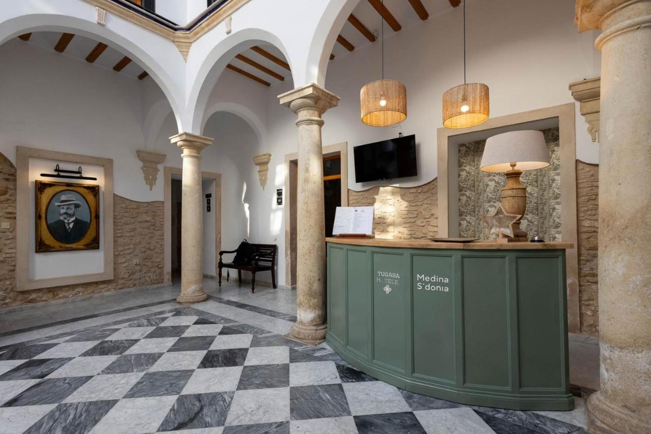 Hotel Tugasa Casa Palacio Medina Sidonia Екстериор снимка