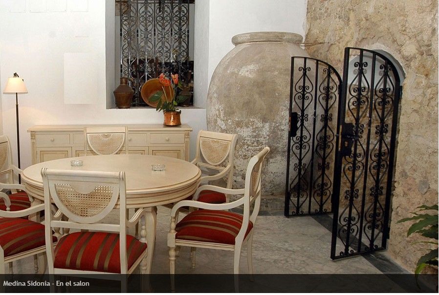 Hotel Tugasa Casa Palacio Medina Sidonia Ресторант снимка