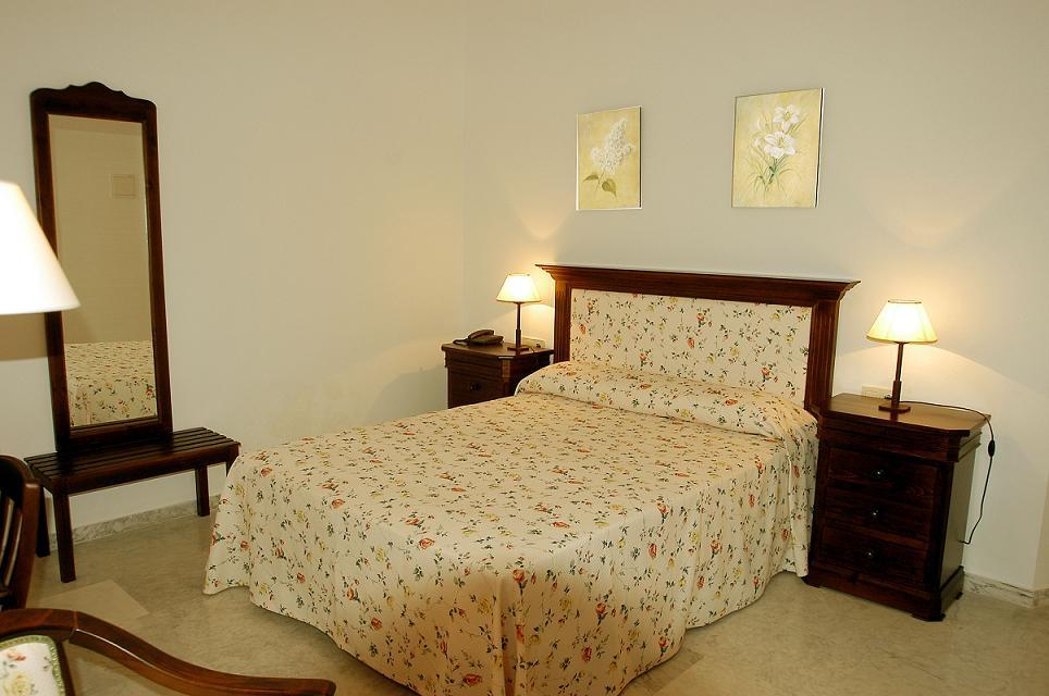 Hotel Tugasa Casa Palacio Medina Sidonia Екстериор снимка